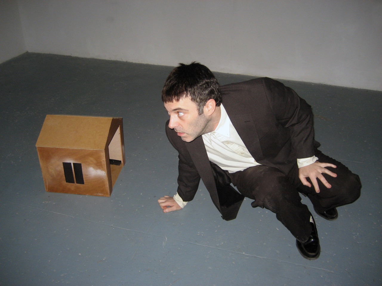 El Último Vecino en Sala Planta Baja (Sábado, 23 de Enero de 2027) 1 El Último Vecino